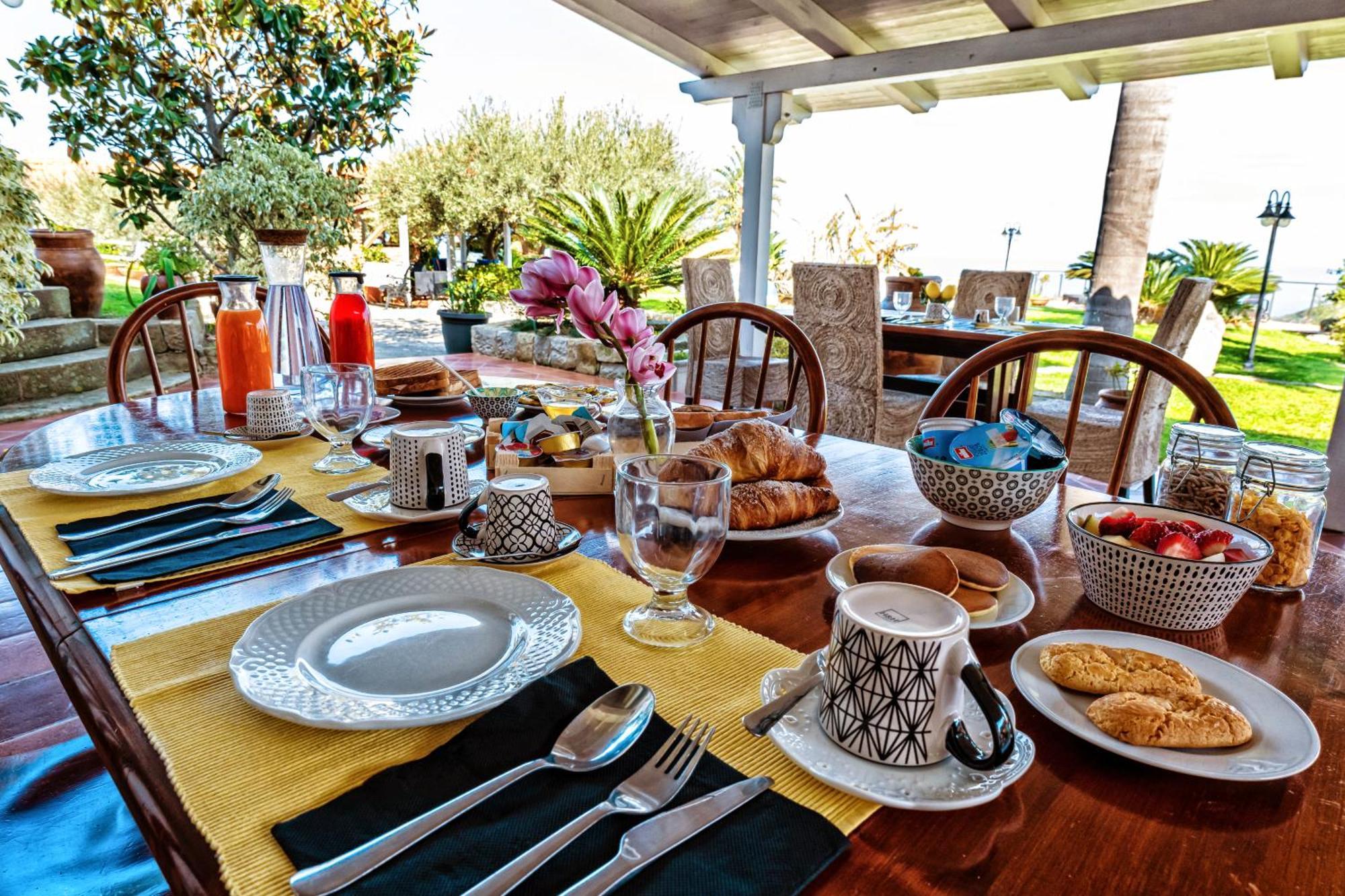 Capo dʼOrlando B&B Villa Bency المظهر الخارجي الصورة