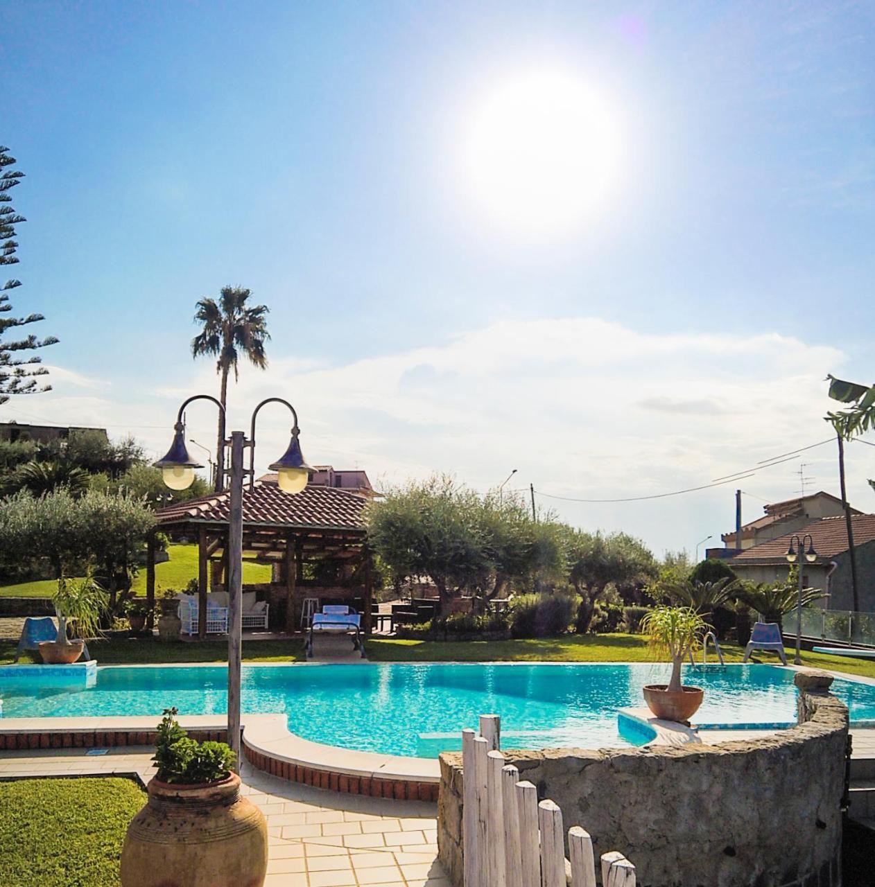 Capo dʼOrlando B&B Villa Bency المظهر الخارجي الصورة