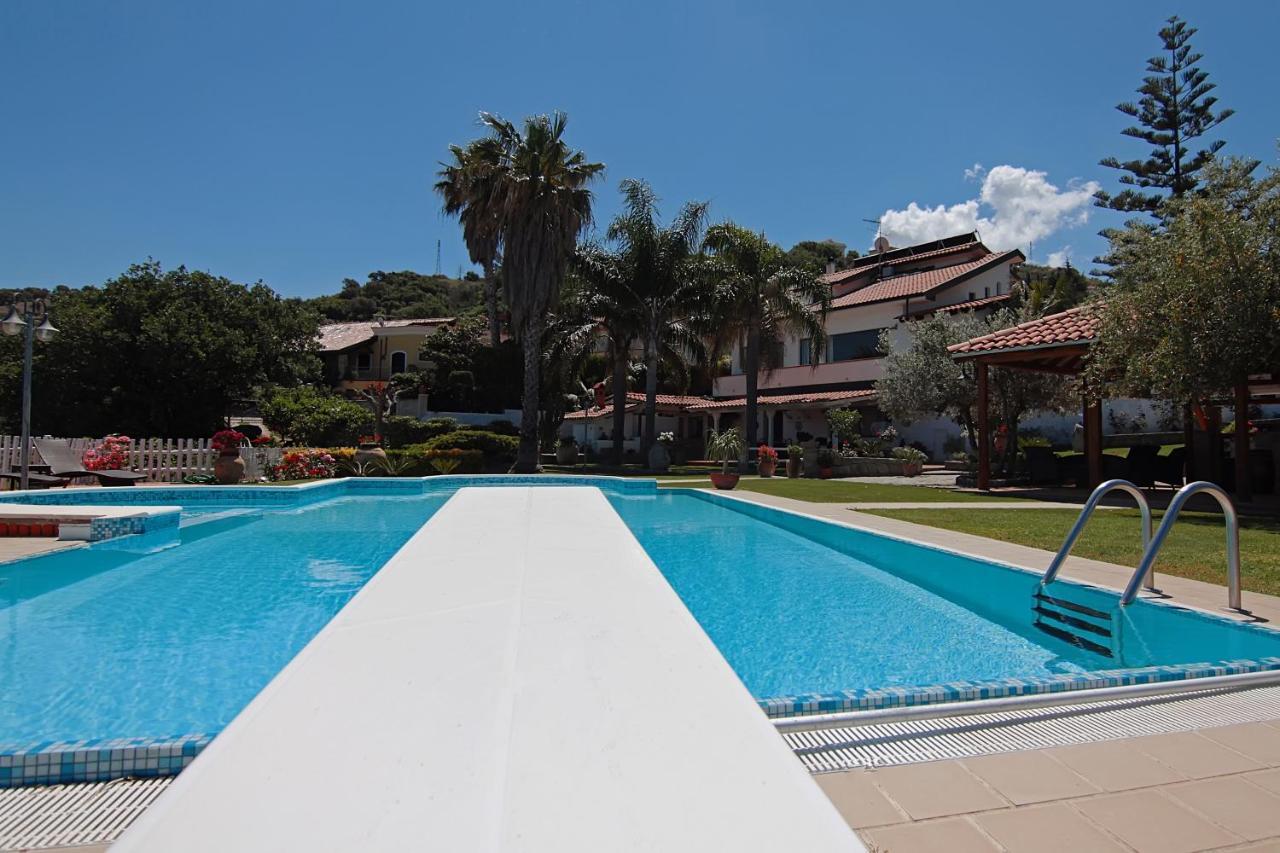 Capo dʼOrlando B&B Villa Bency المظهر الخارجي الصورة